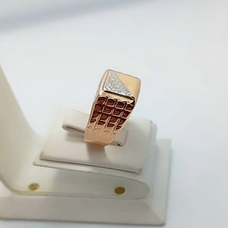 Кольцо Crystal 8568898 размер 20.5 вес 2.38 г золото, без вставок купить,208000