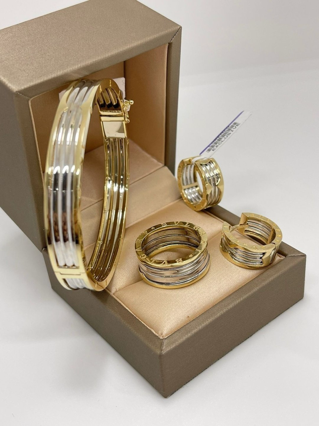 ALMATY GOLD 638207 вес 27.35 г золото, без вставок купить,2170700