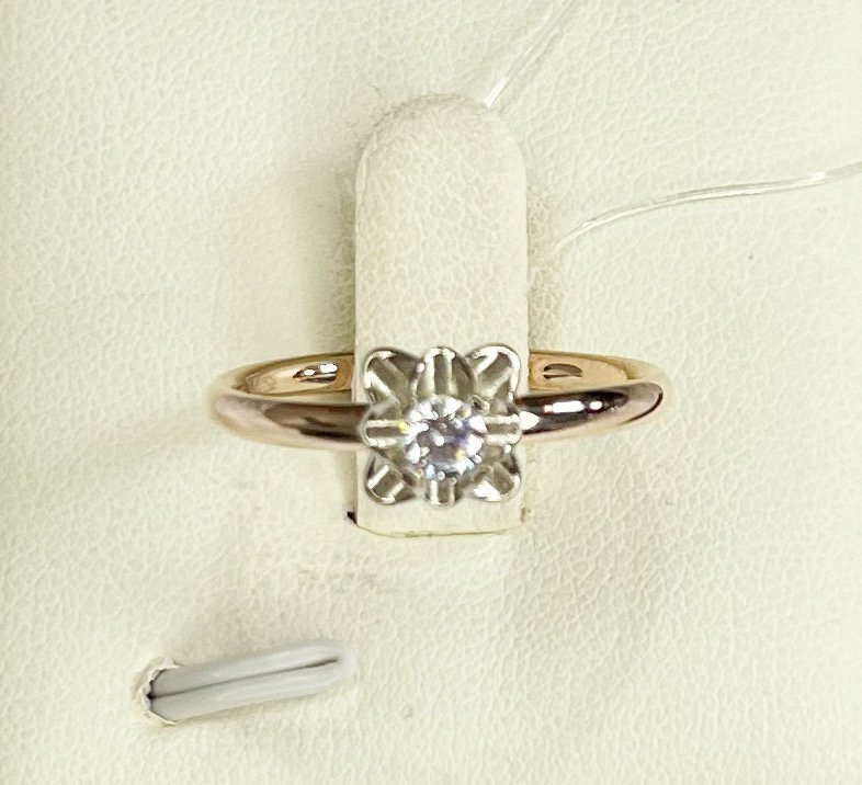Кольцо DaYa Diamonds JK1 размер 18.5 вес 1.07 г золото, фианит купить,NaN