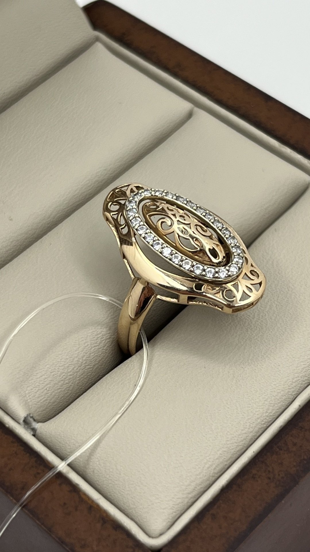 Кольцо Diamond 667 размер 18 вес 2.69 г золото, без вставок купить,NaN