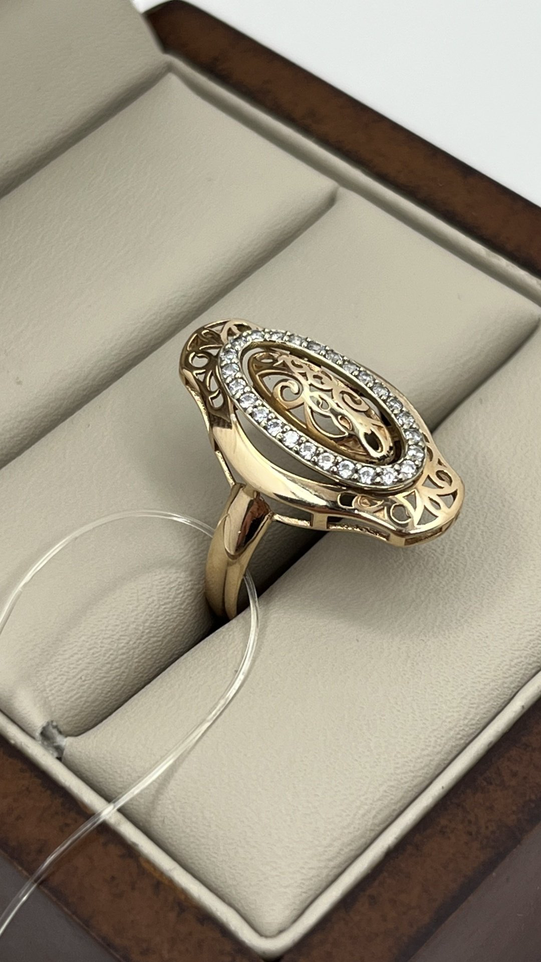 Кольцо Diamond 667 размер 18 вес 2.69 г золото, без вставок купить,NaN