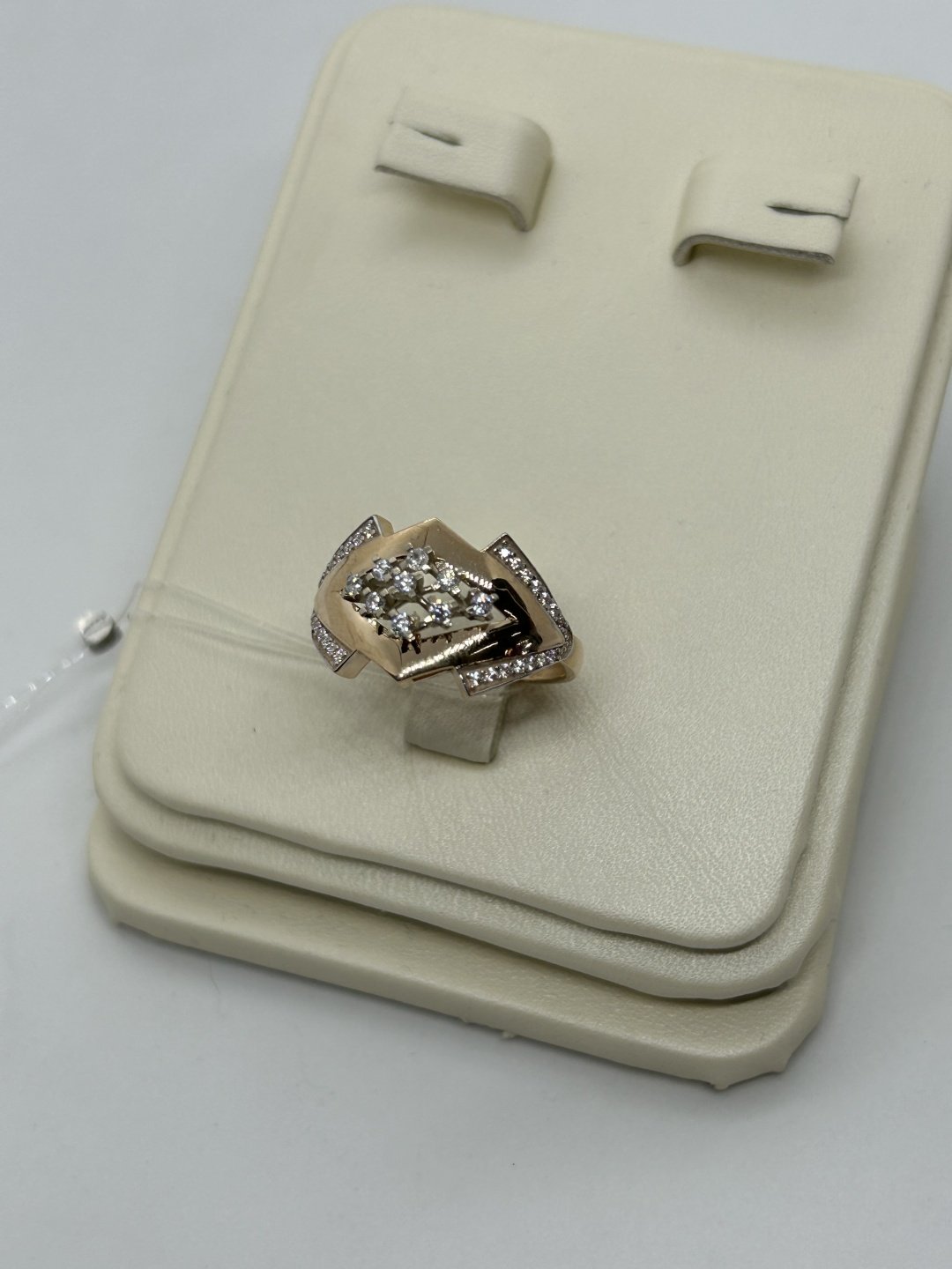 Diamond DL0043 вес 9.01 г золото, фианит купить,NaN