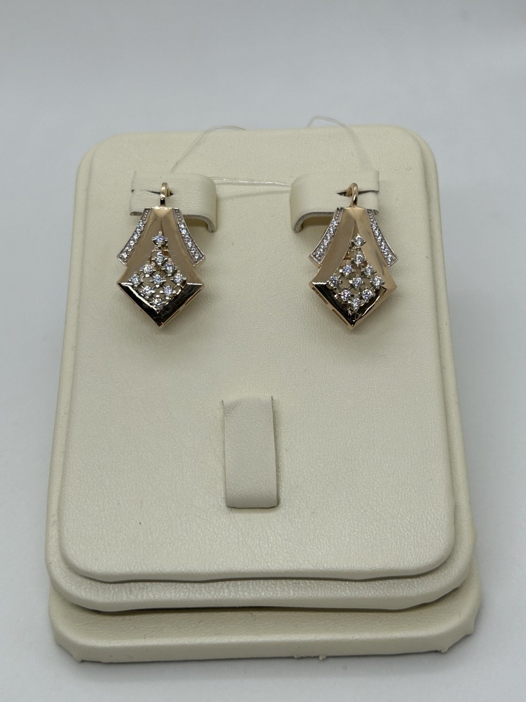 Diamond DL0043 вес 9.01 г золото, фианит купить,NaN