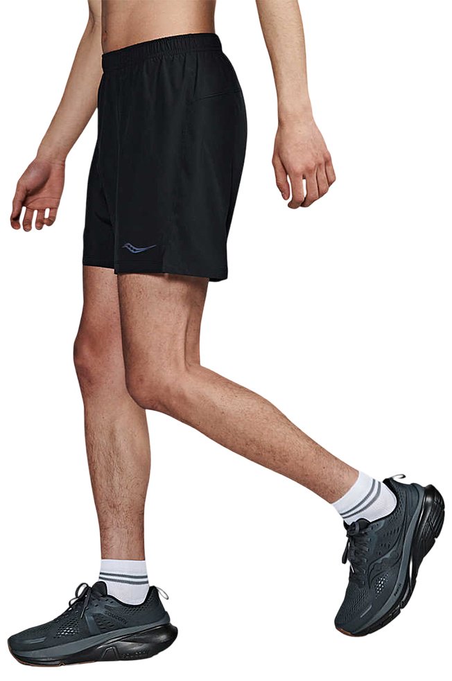 Спортивные шорты Saucony черный купить,NaN