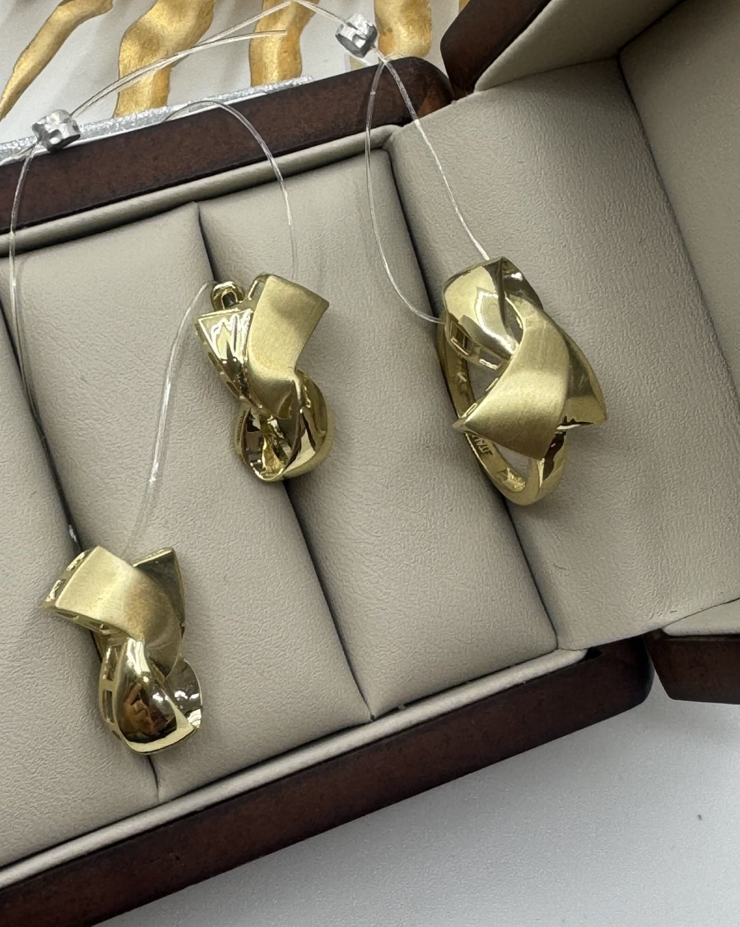 Dinara Gold 348417 вес 6.93 г золото, без вставок купить,516200