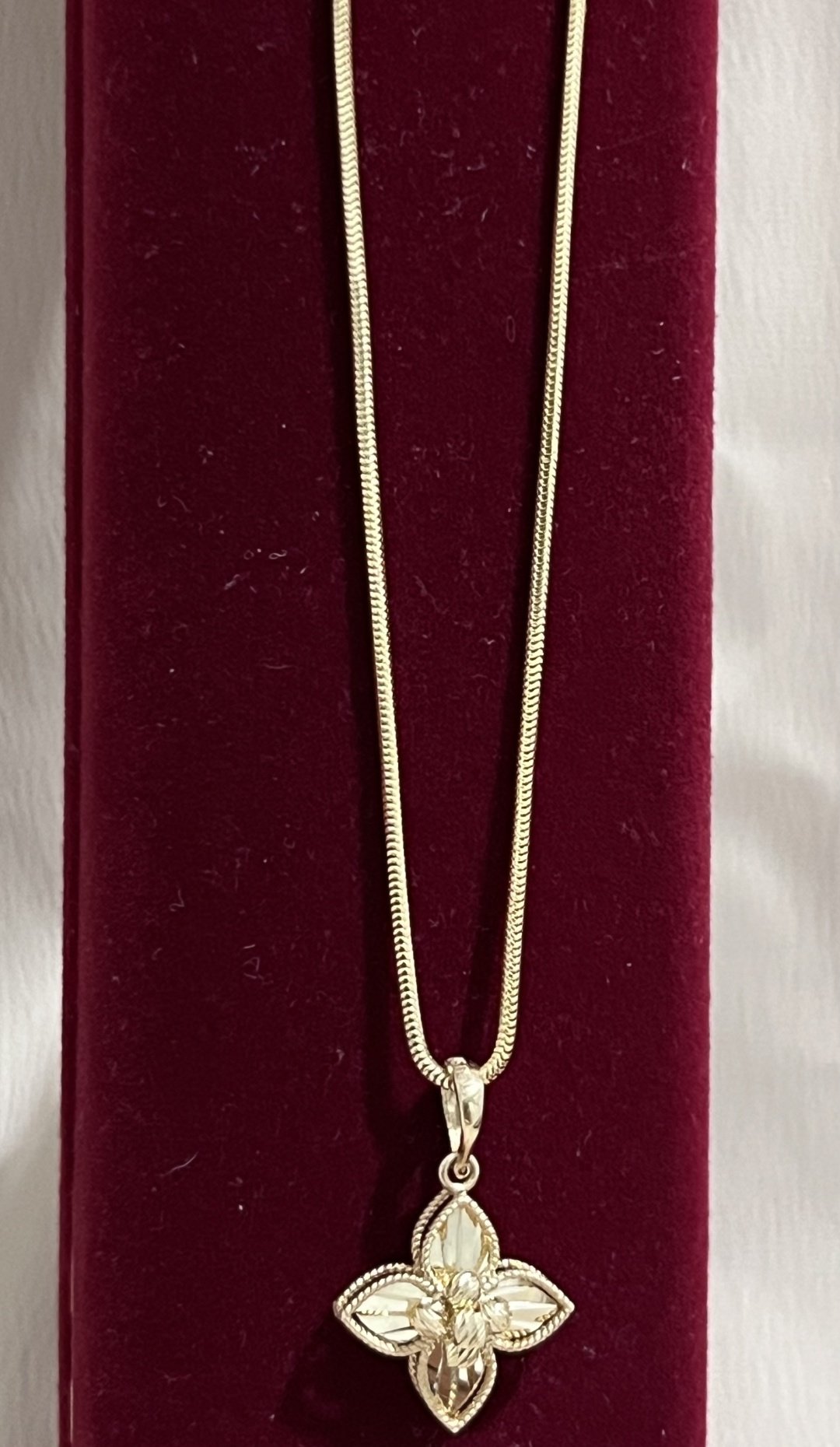 Колье AZIMA Van cleef длина 50 см вес 4.98 г золото, без вставок купить,NaN