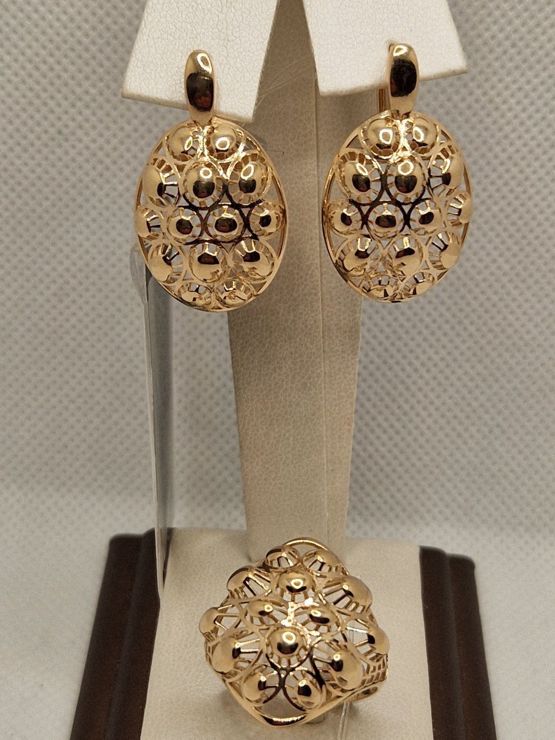 Комплект украшений 7606/555 вес 9.29 г золото, без вставок - ForteMarket Комплект украшений 7606/555 вес 9.29 г золото, без вставок купить,693199.9999999999