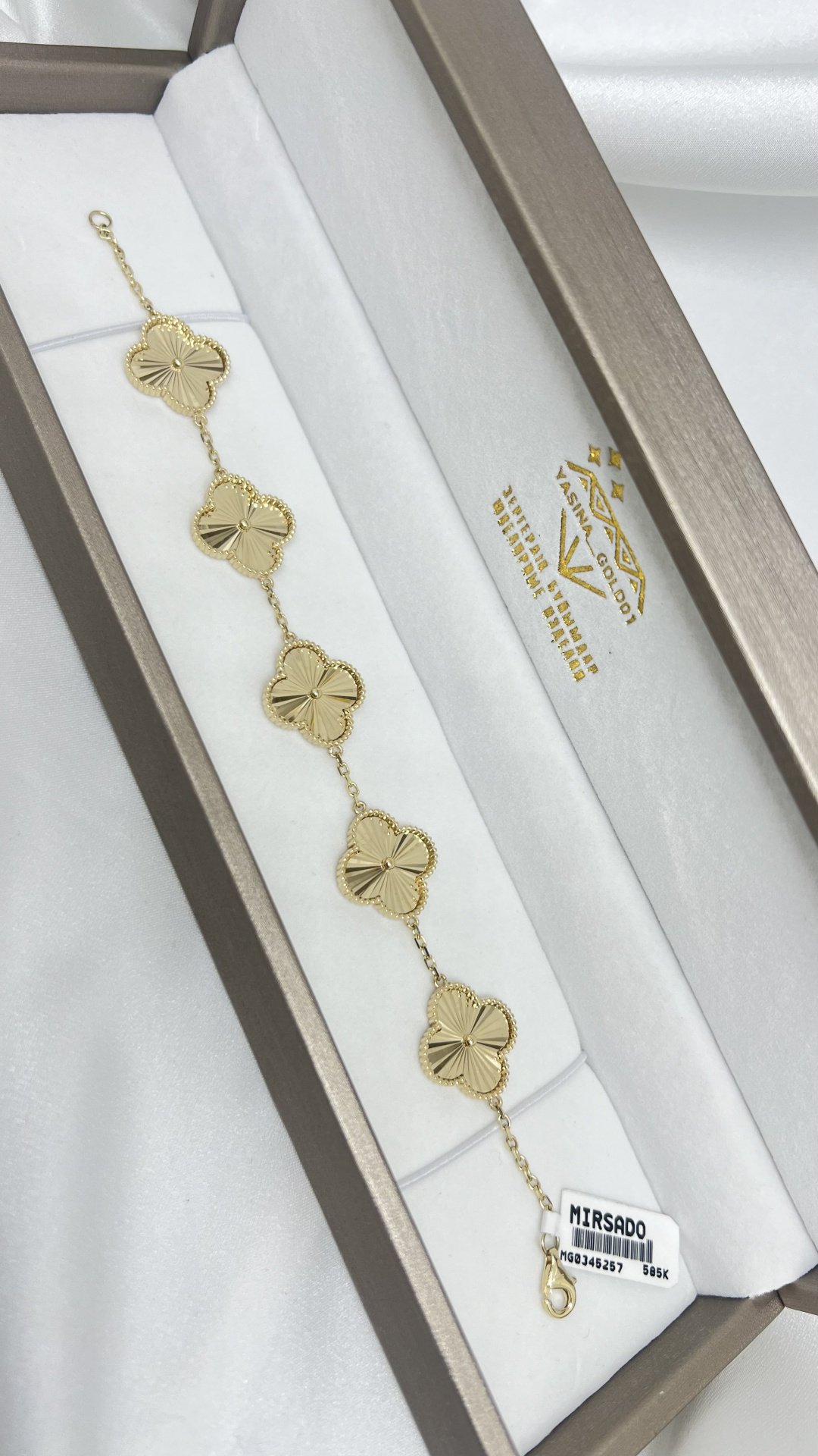 Браслет Italy Exclusive Van Cleef длина 17.19 см, вес 10.8 г золото, плетение якорное купить,NaN