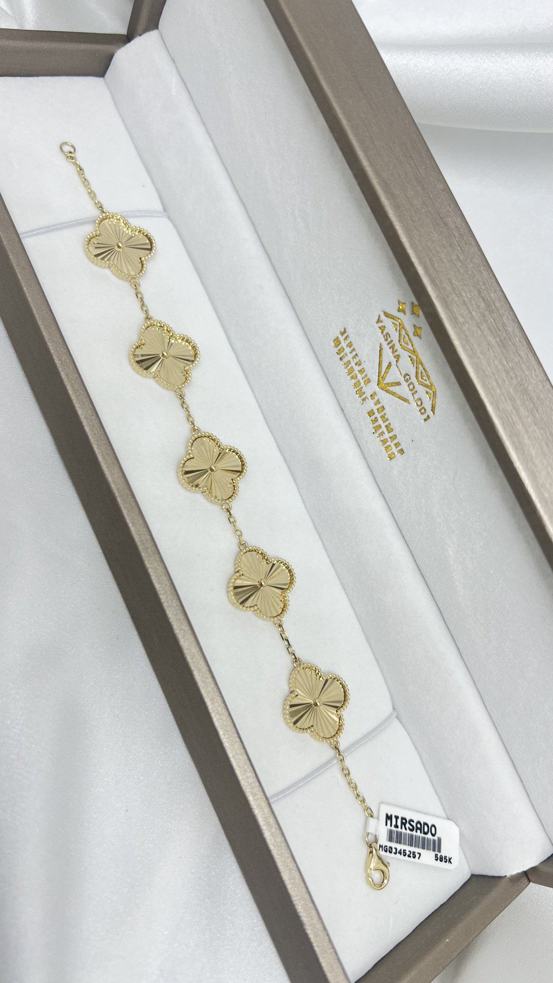 Браслет Italy Exclusive Van Cleef длина 17.19 см, вес 10.8 г золото, плетение якорное купить,NaN