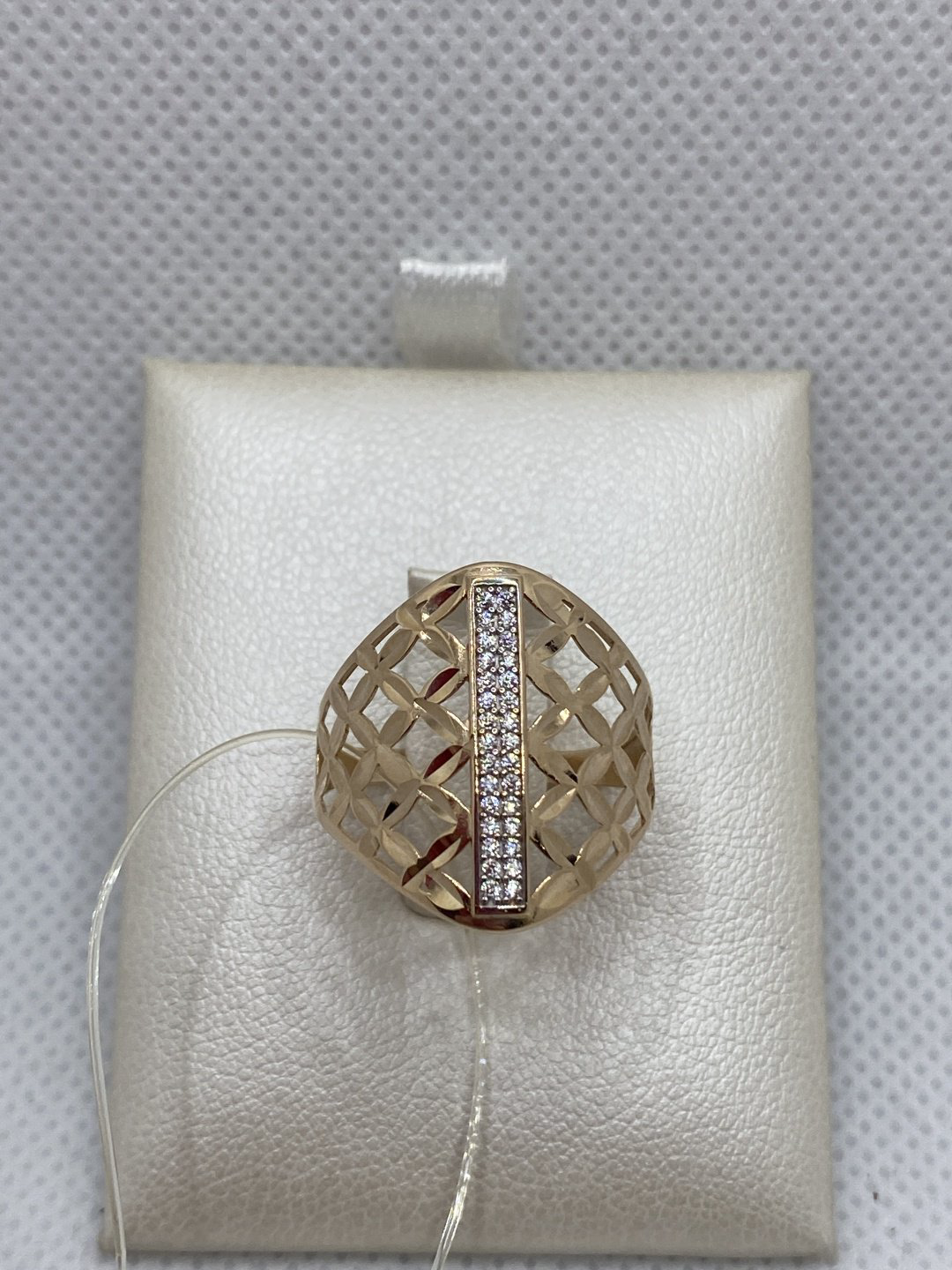 Кольцо Zhadira Gold ZHA91-897 размер 18.5 вес 1.95 г золото, фианит купить,NaN