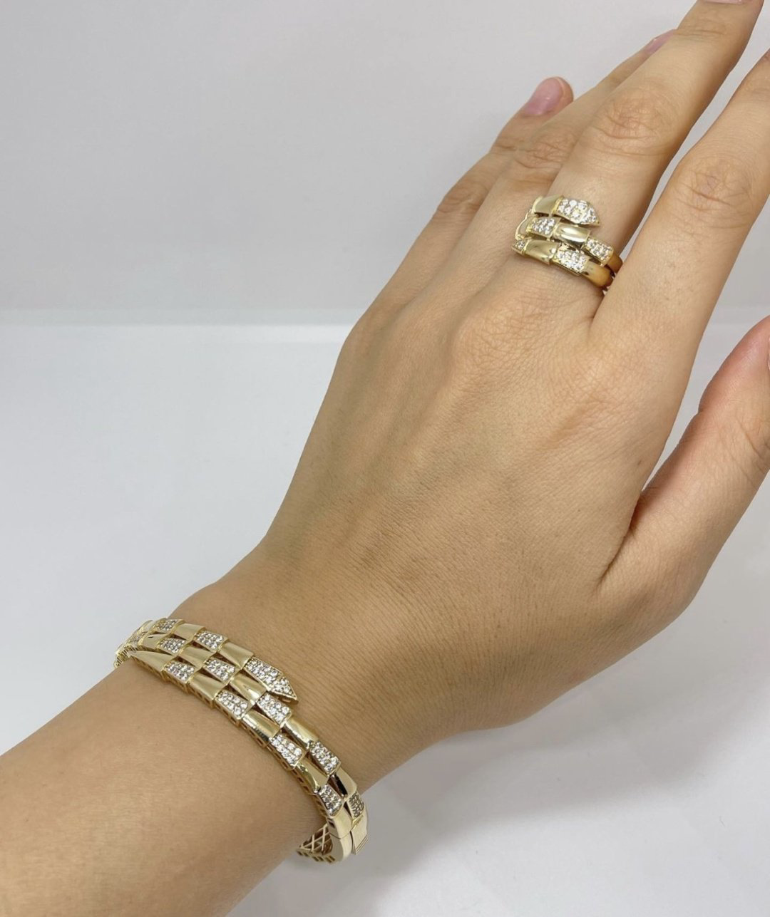 ALOR Italy gold вес 22 г золото, без вставок купить,NaN