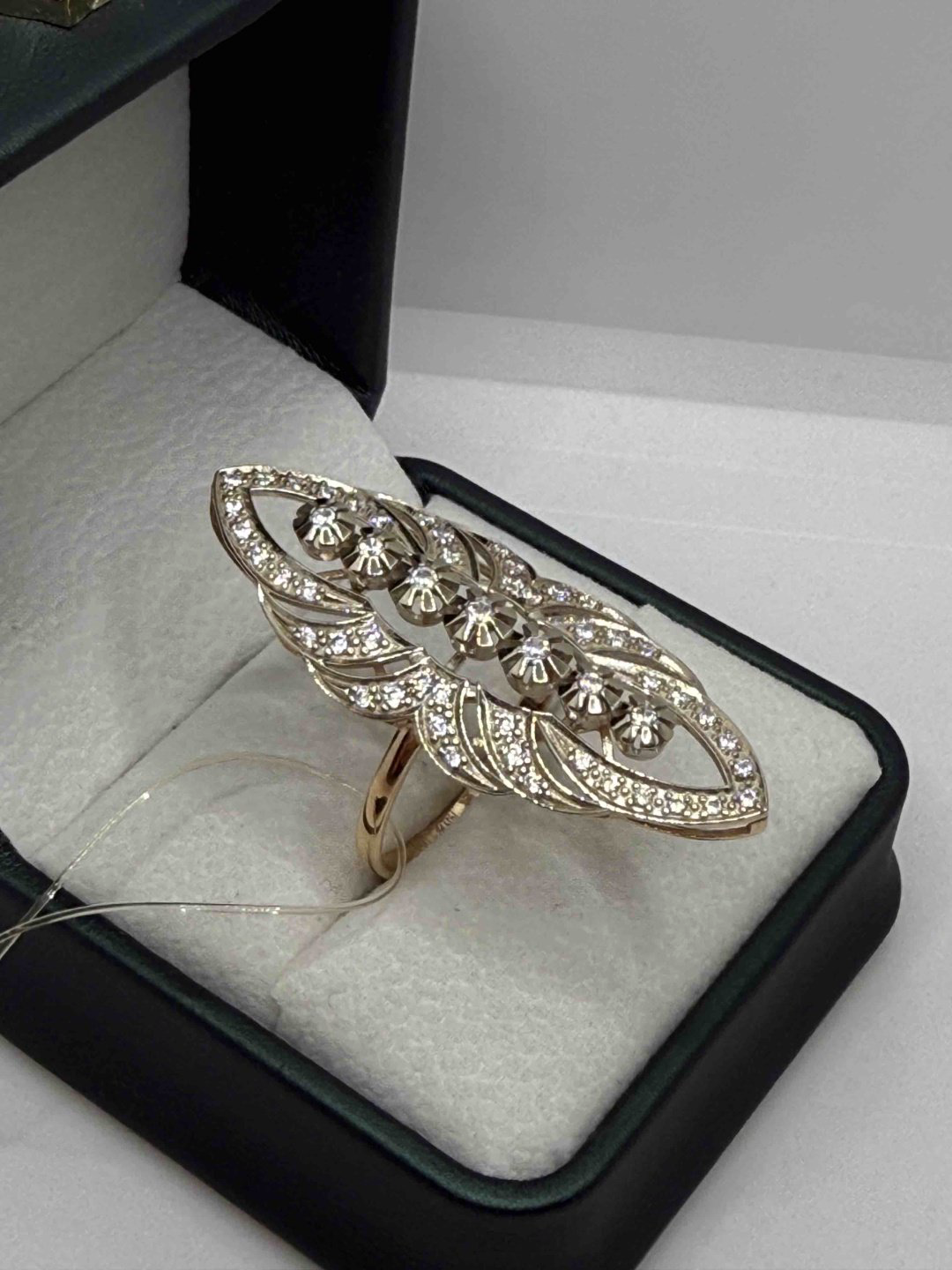 Кольцо Zhanar Gold ZHAN-193 размер 21 вес 5.87 г золото, фианит купить,NaN