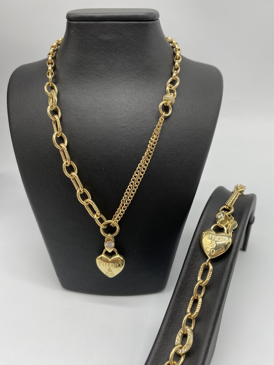 Gold Karla N-139 вес 20.62 г золото, фианит купить,NaN