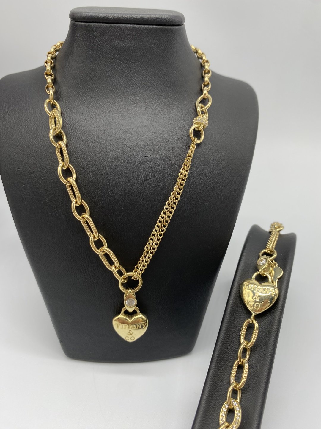 Gold Karla N-139 вес 20.62 г золото, фианит купить,NaN