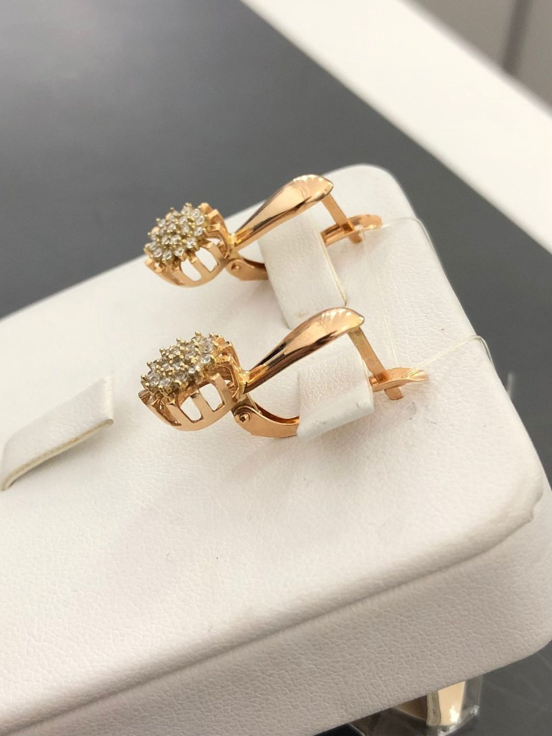 Серьги Diamond 1016 вес 3.22 г золото, фианит купить,NaN