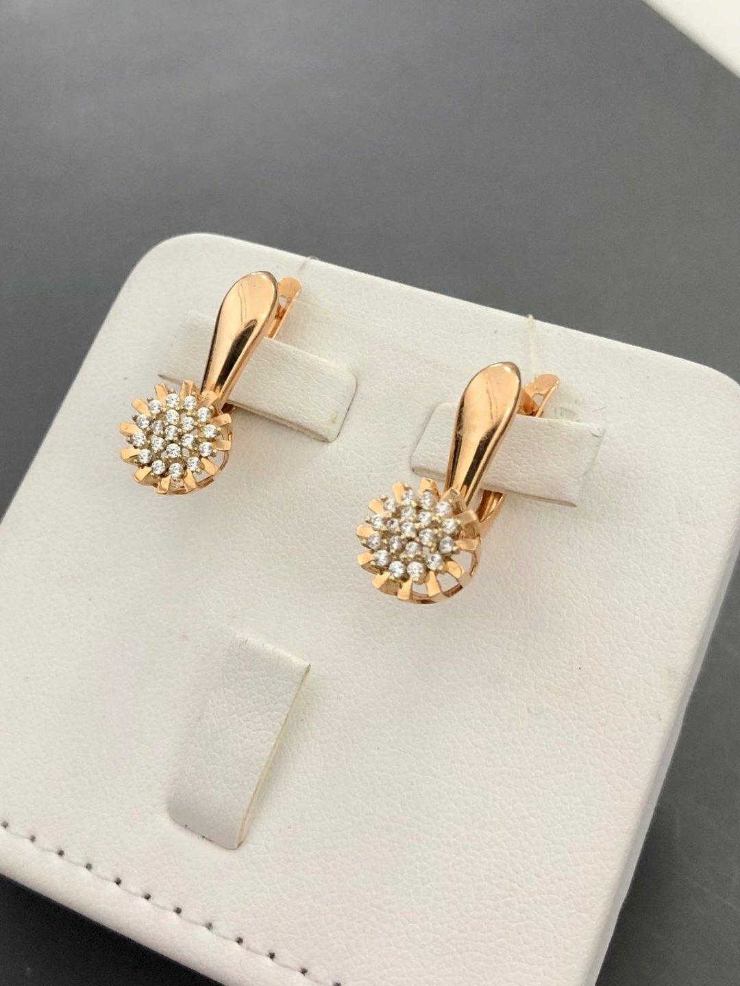 Серьги Diamond 1016 вес 3.22 г золото, фианит купить,NaN