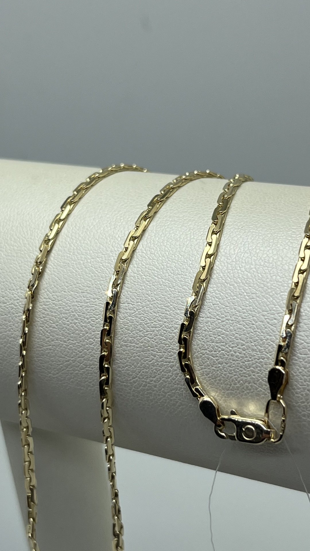 Цепь AIS COLLECTION Банан Цепь длина 55 см, вес 11.50 г золото, плетение якорное купить,950000