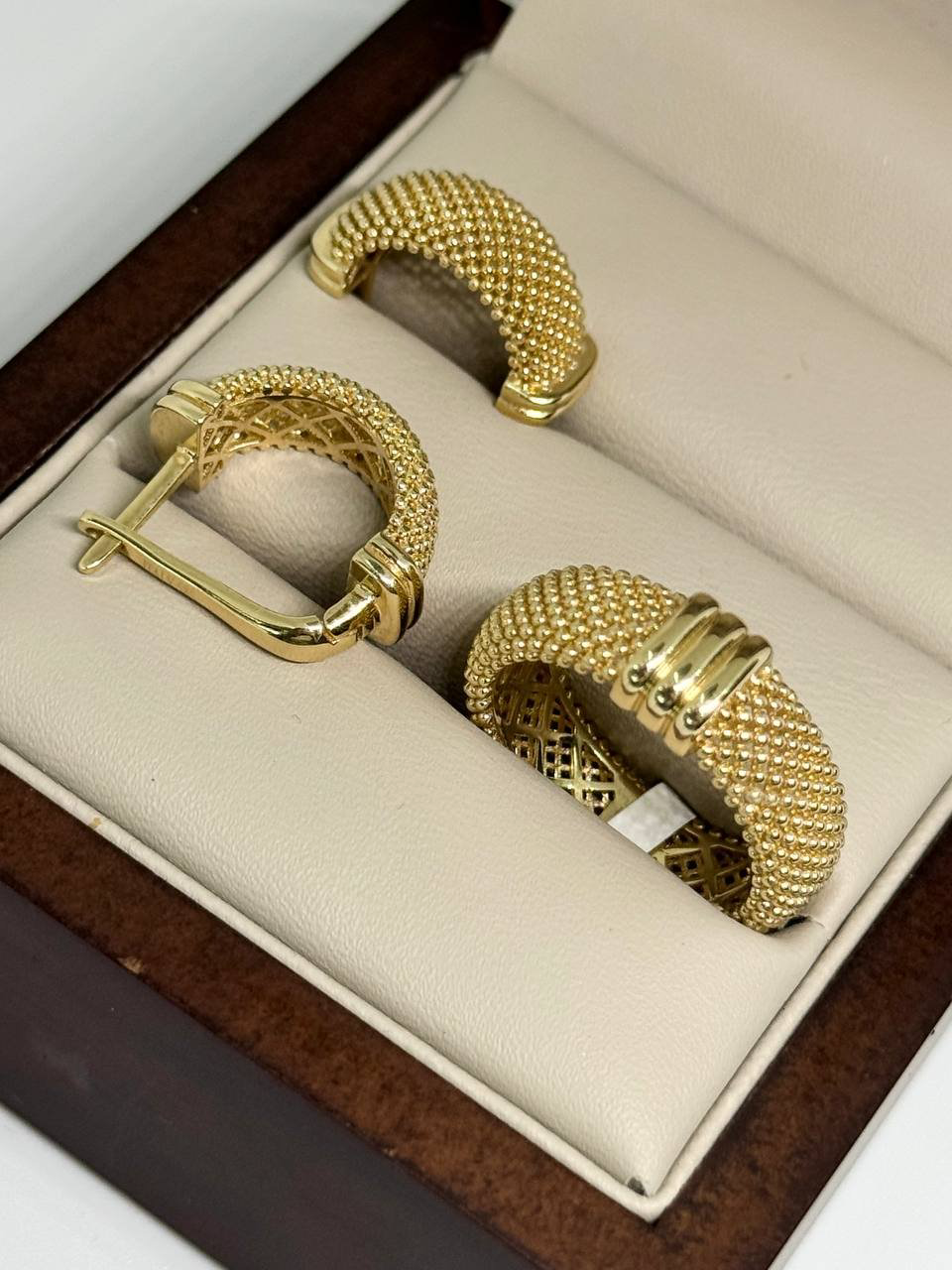Exclusive Italy 300690 вес 11.98 г золото, без вставок купить,896450
