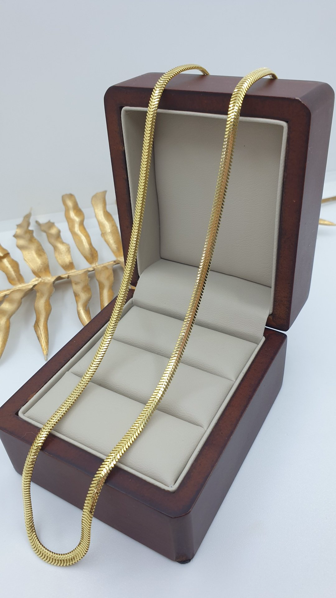Цепь Dinara Gold 418553 длина 55 см, вес 11.45 г золото, плетение кобра купить,NaN