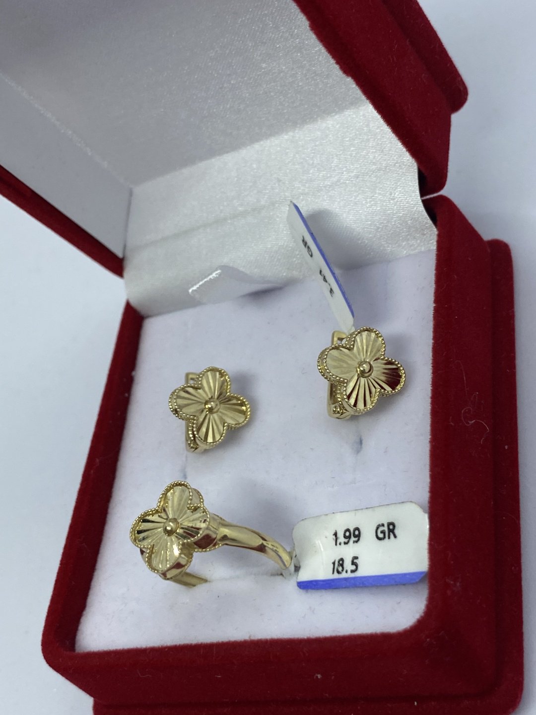585 ЗОЛОТОЙ 4737888 вес 5.4 г золото, без вставок купить,NaN