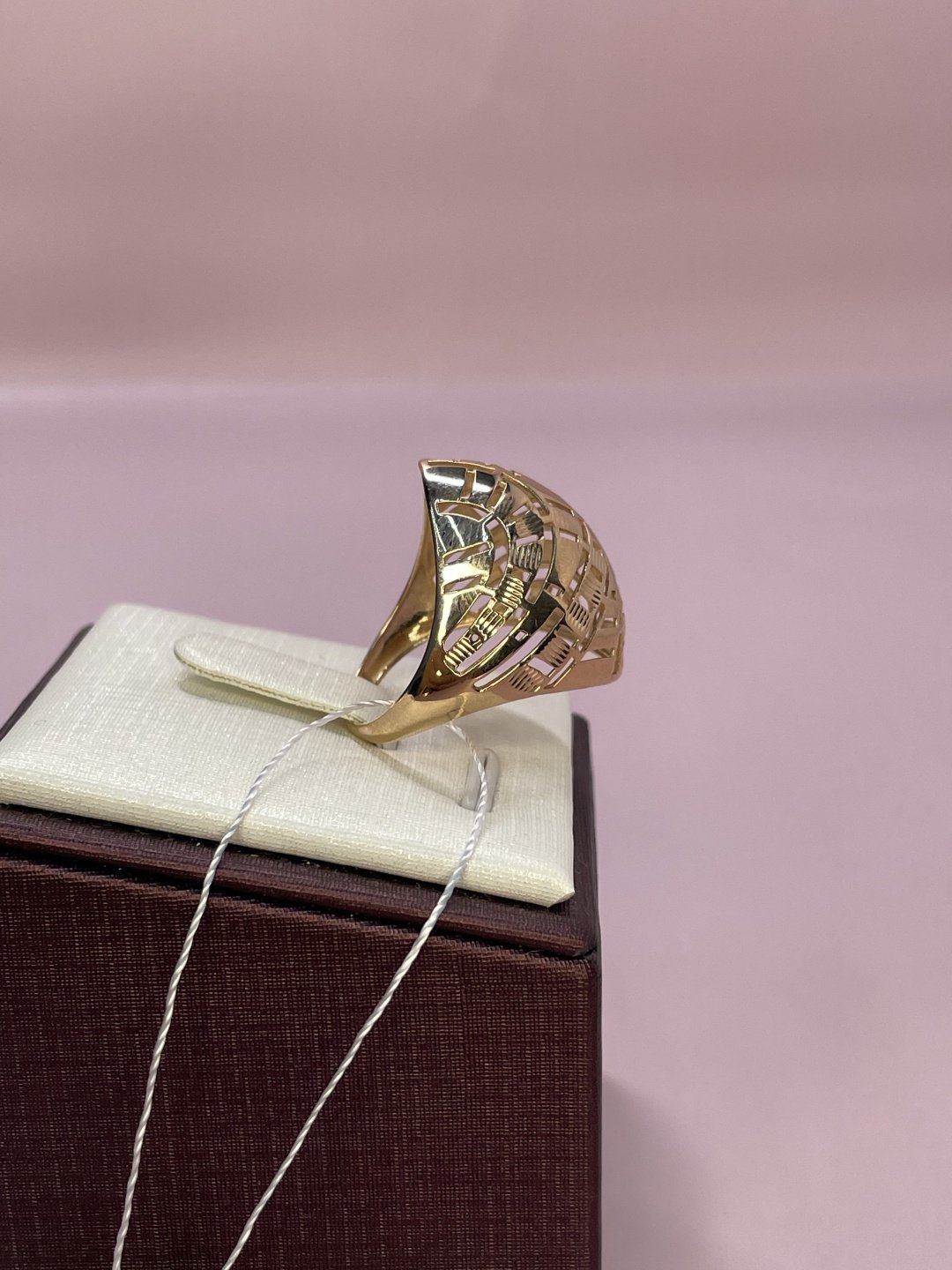 Кольцо Diamond 123350 размер 19.5 вес 3.5 г золото, без вставок купить,NaN