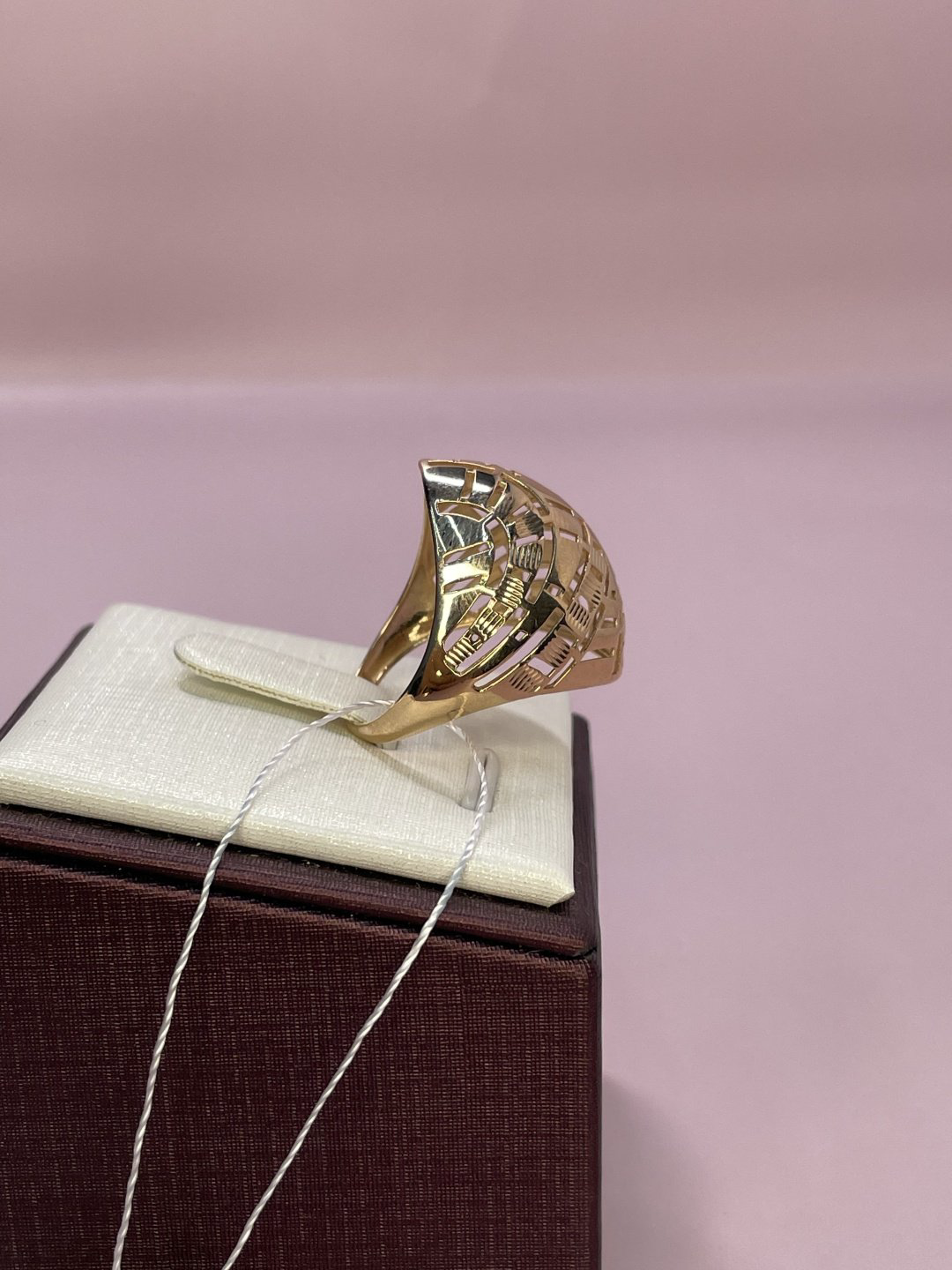 Кольцо Diamond 123350 размер 19.5 вес 3.5 г золото, без вставок купить,NaN