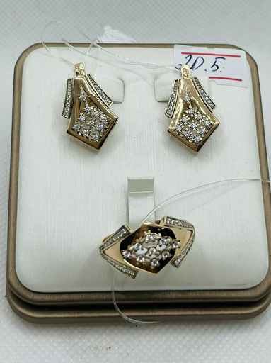 Кристалл-L Золотой комплект 11111-083 и 21111-093 вес 8.29 г золото, фианит