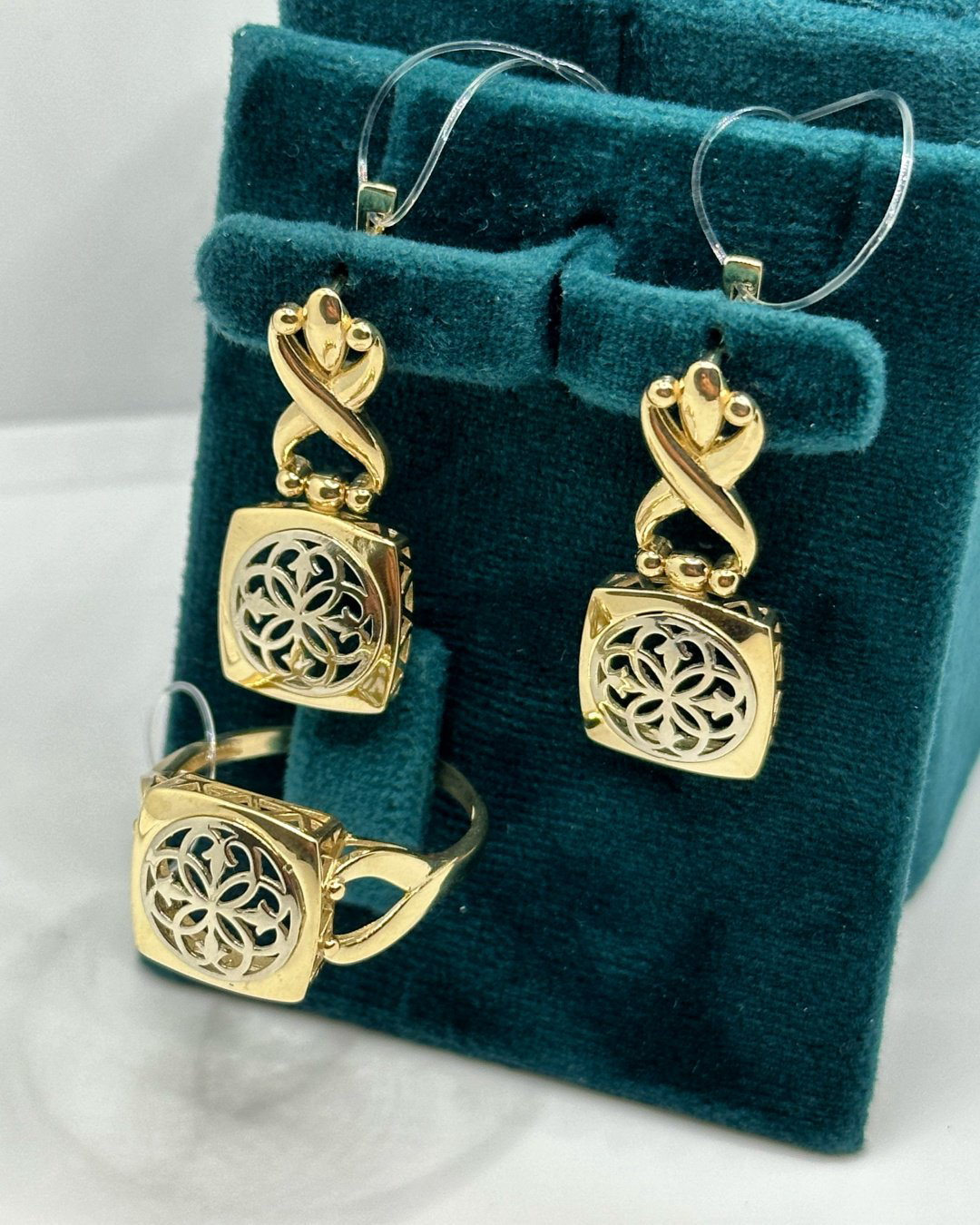Ali Gold 26132 вес 8.6 г золото, без вставок купить,641450