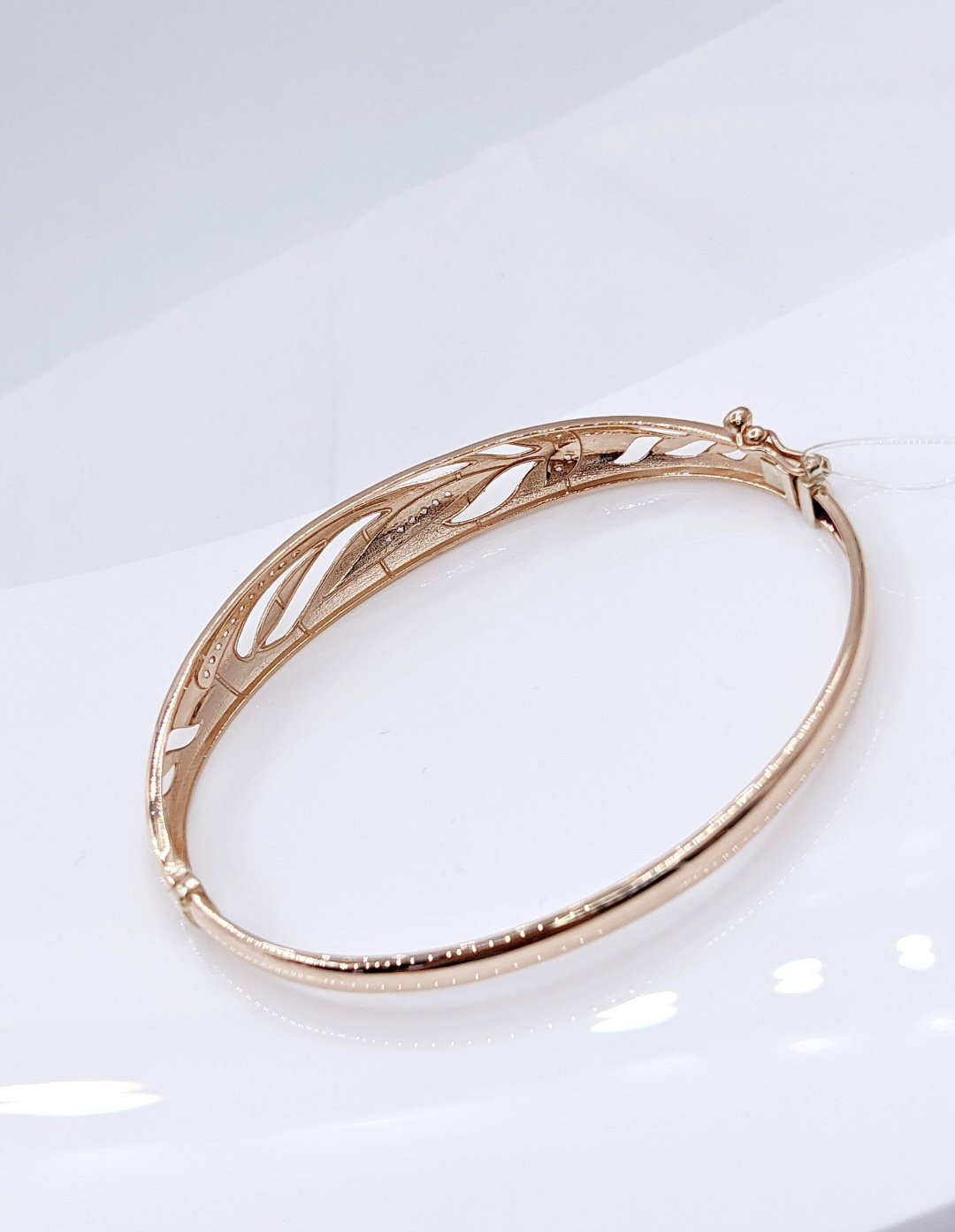 Браслет CAPRICE CB2306679 длина 19 см, вес 6.79 г золото, плетение отсутствует купить,NaN