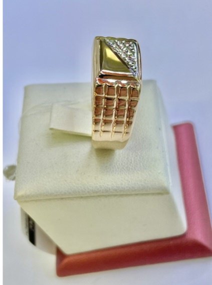 Кольцо Kristal 873647322 размер 18, 20, 20.5, 18.5, 21.5, 19.5, 21, 19 вес 2.5 г золото, без вставок купить,NaN