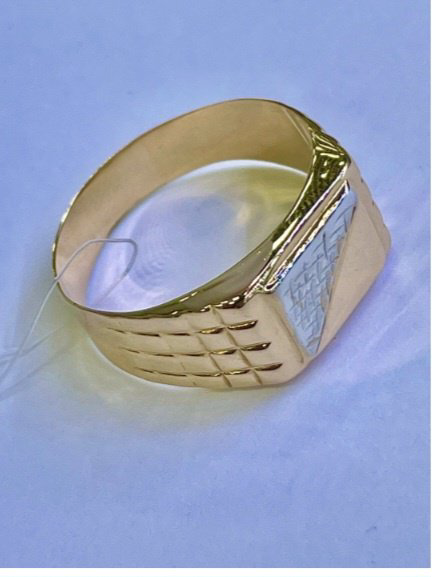 Кольцо Kristal 873647322 размер 18, 20, 20.5, 18.5, 21.5, 19.5, 21, 19 вес 2.5 г золото, без вставок купить,NaN