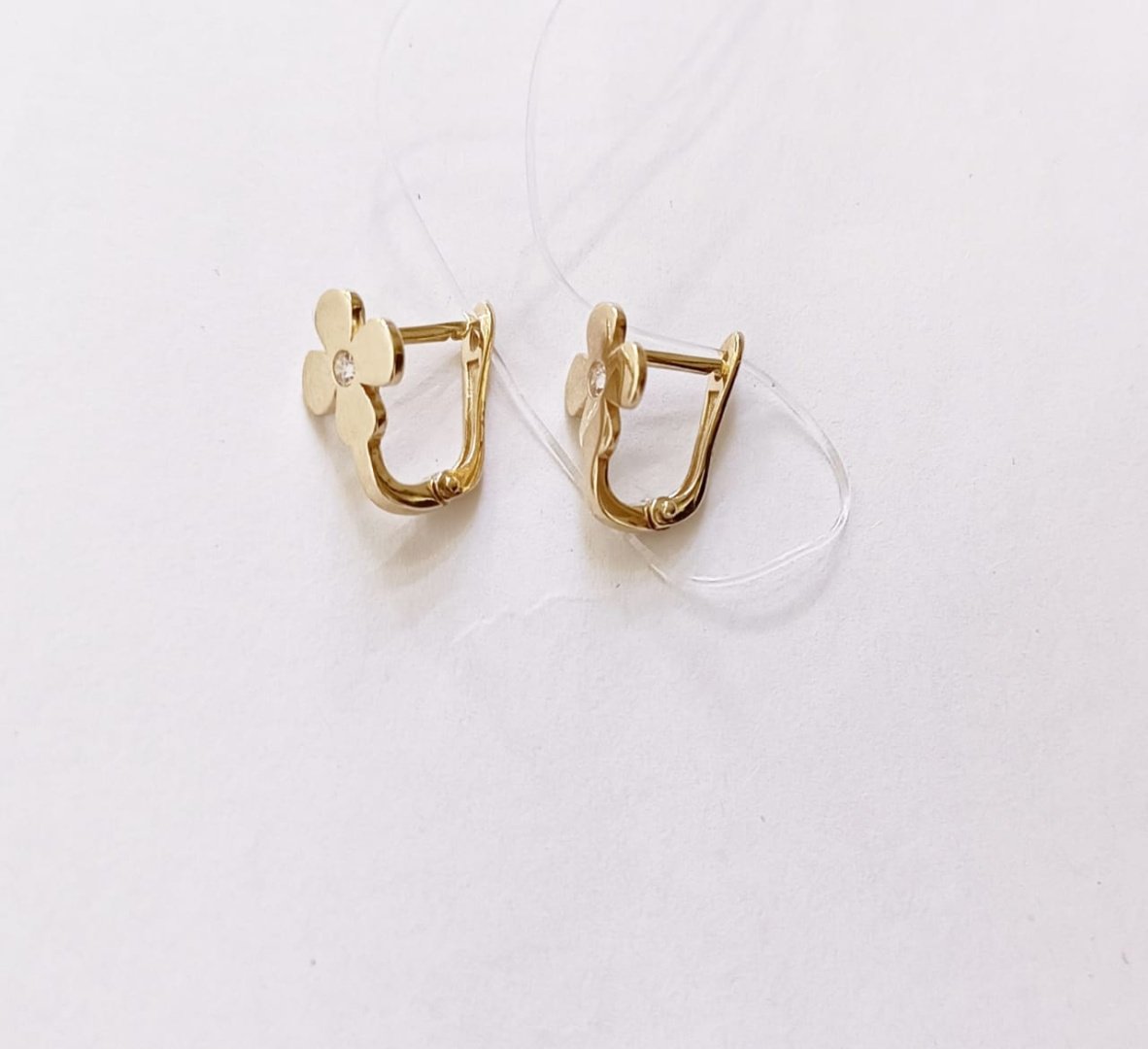 Серьги Zoloto.ru 296949 вес 1.55 г золото, фианит купить,NaN