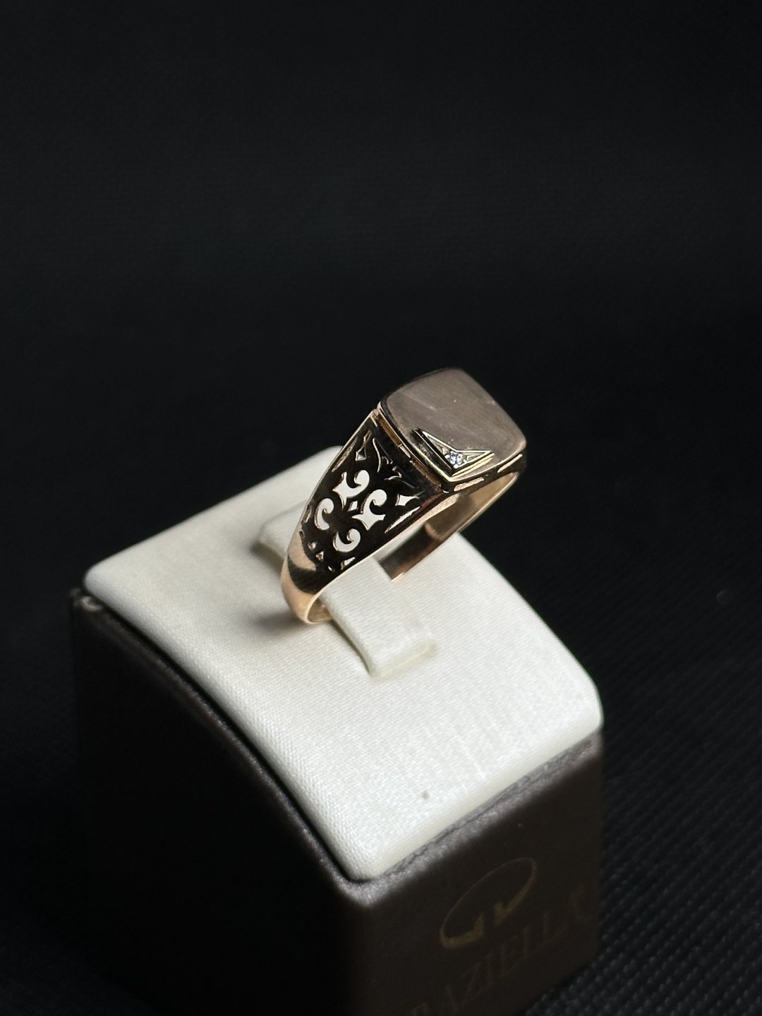 Кольцо RISE DIAMOND 13111-018 размер 21.5 вес 2.91 г золото, фианит купить,NaN