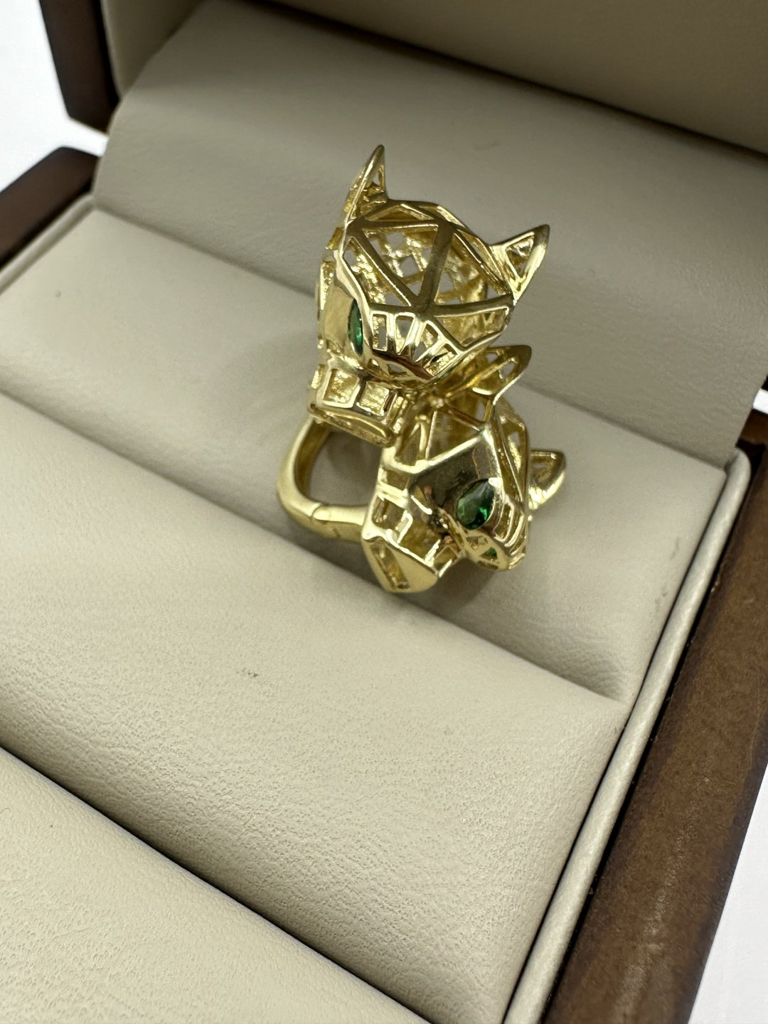 Серьги Ab Серьги золото 585,алтын сырга барыс тигр вес 4.39 г золото, изумруд купить,NaN