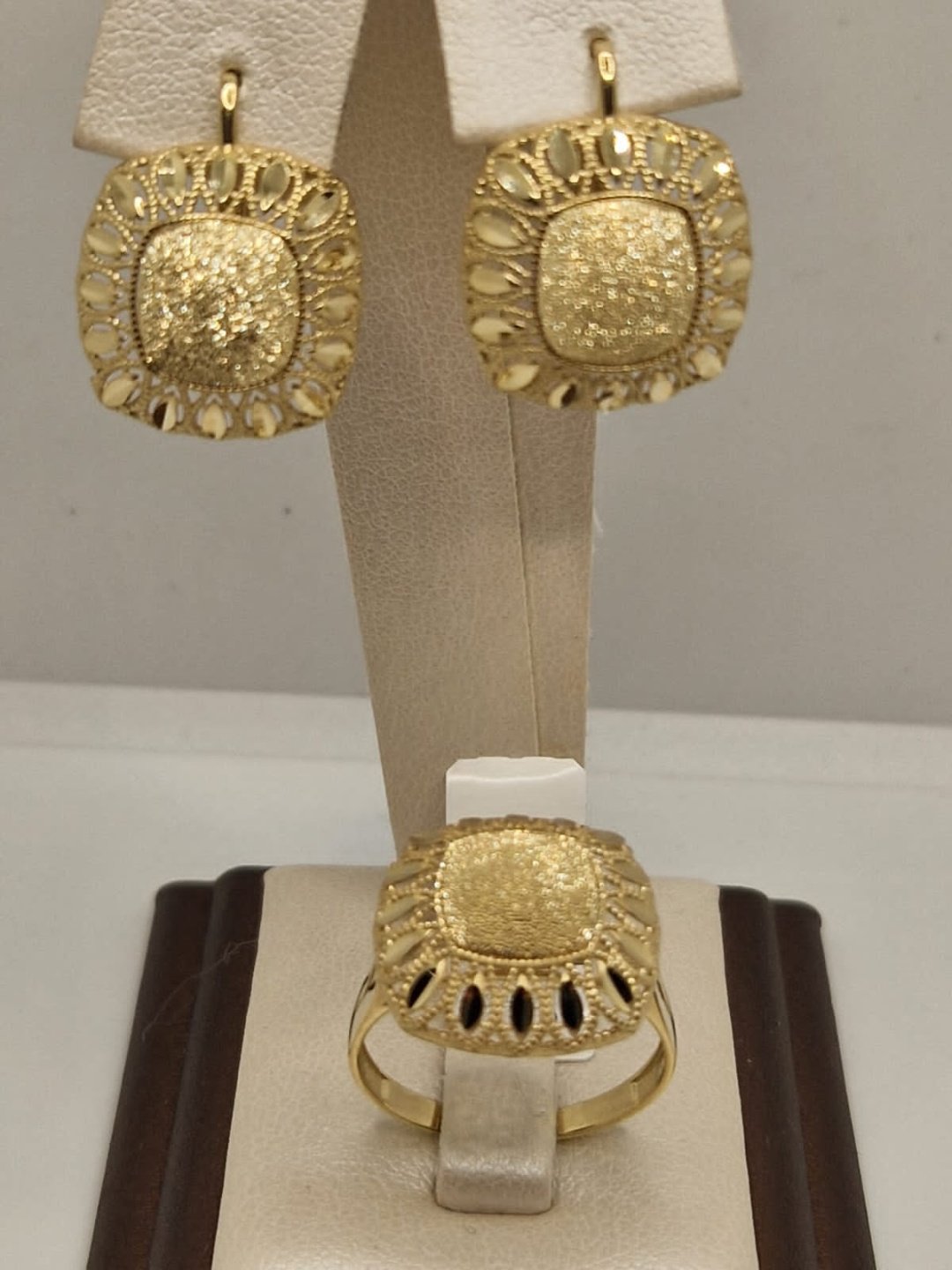 Timuchin Gold LA1986/300 вес 8.35 г золото, без вставок купить,608000