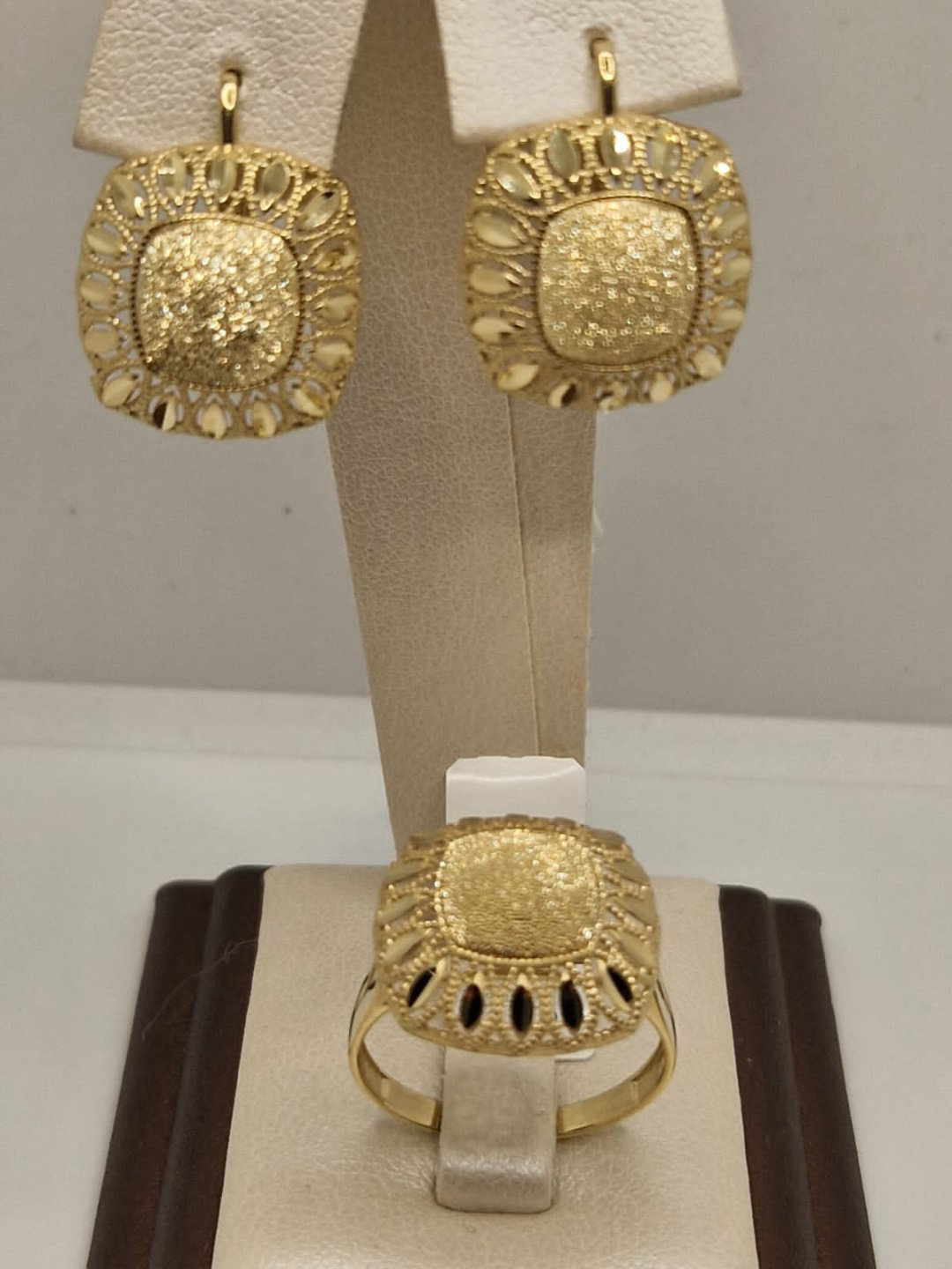 Timuchin Gold LA1986/300 вес 8.35 г золото, без вставок купить,608000