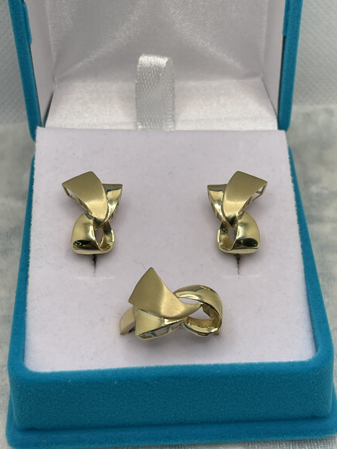 DIAMANT NOIR 543677 вес 7.26 г золото, без вставок купить,NaN