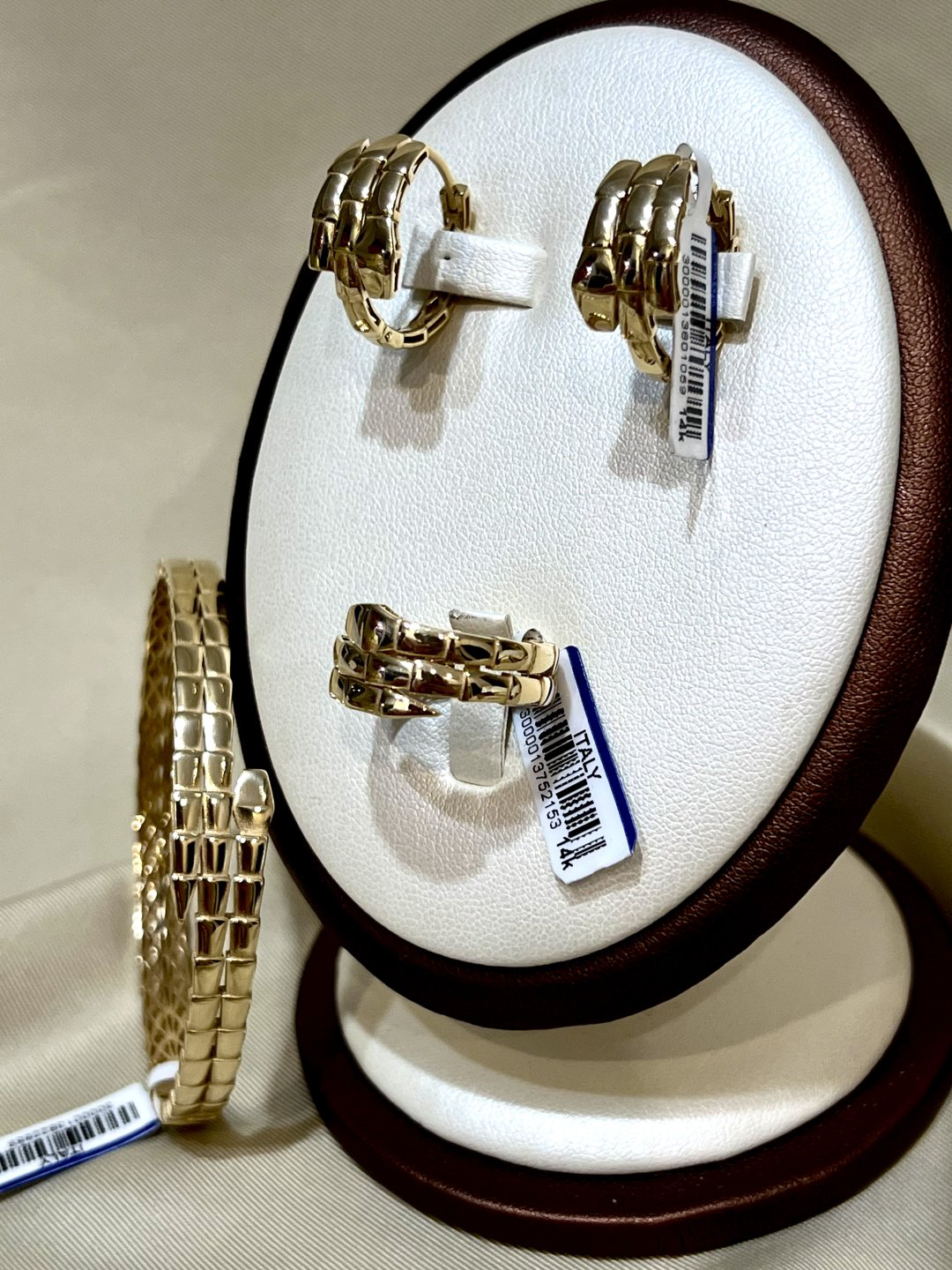ITALY Bulgari 28-1381 вес 17.62 г золото, без вставок купить,1335200