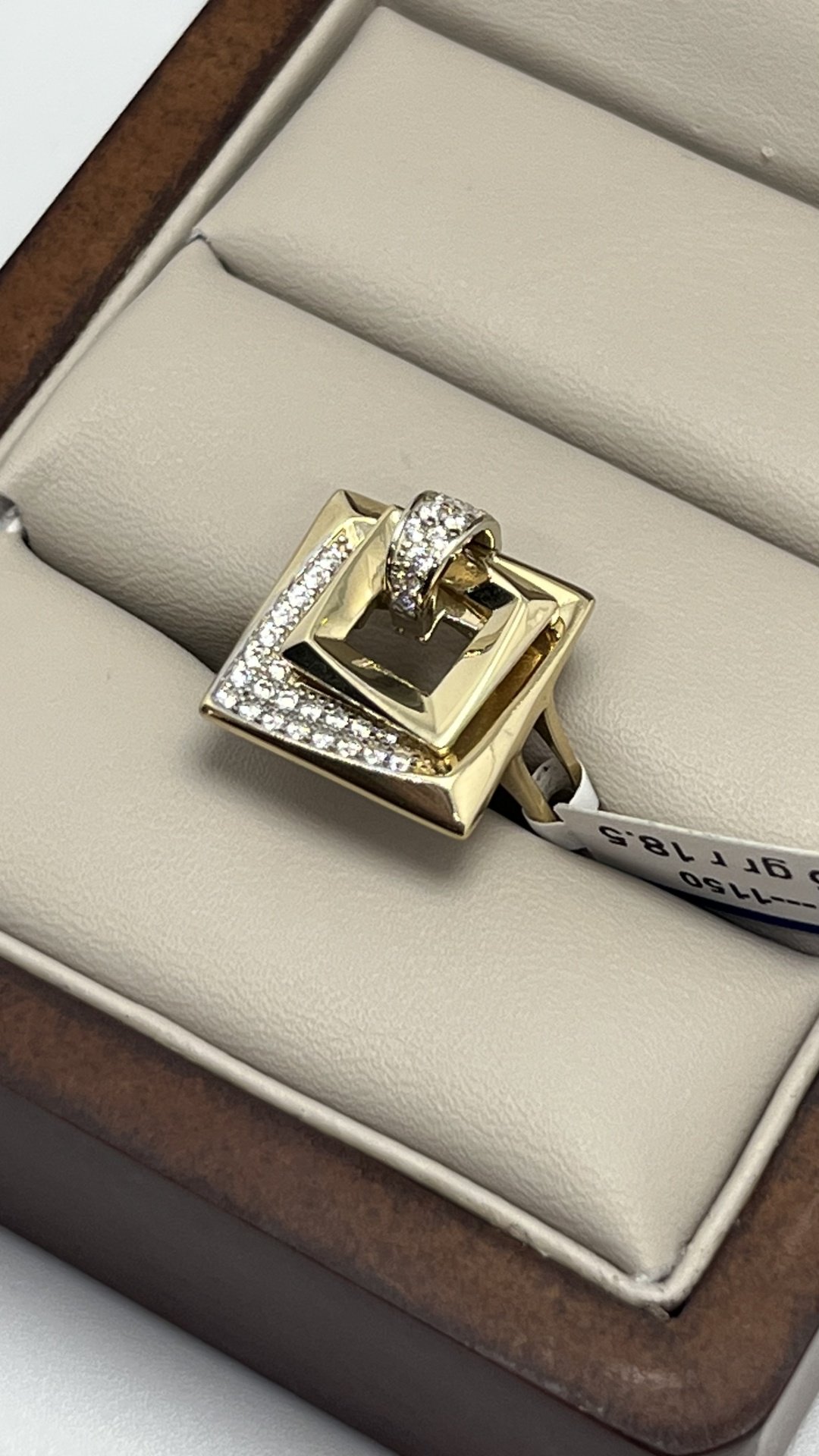 Кольцо AIS COLLECTION Желтое Золото Италия 585 размер 18.5 вес 4.2 г золото, без вставок - ForteMarket Кольцо AIS COLLECTION Желтое Золото Италия 585 размер 18.5 вес 4.2 г золото, без вставок купить,336000