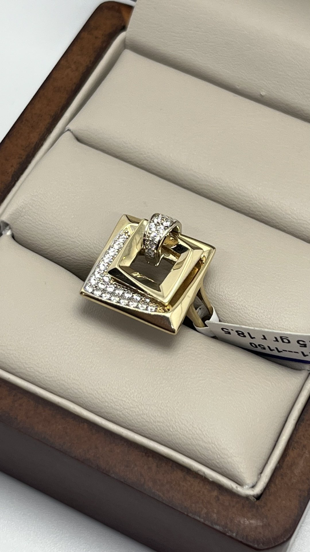 Кольцо AIS COLLECTION Желтое Золото Италия 585 размер 18.5 вес 4.2 г золото, без вставок - ForteMarket Кольцо AIS COLLECTION Желтое Золото Италия 585 размер 18.5 вес 4.2 г золото, без вставок купить,336000