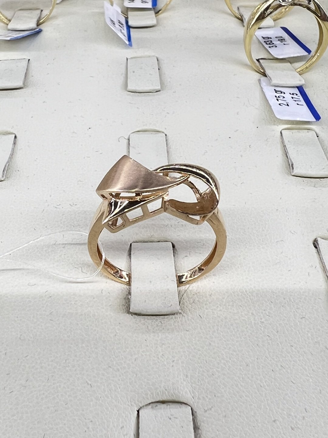 Кольцо Diamond Union 329195 размер 19.5 вес 3.29 г золото, без вставок купить,NaN