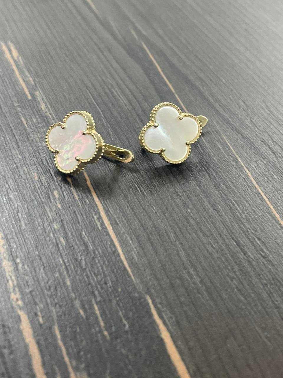 Серьги Global Gold vanearrings вес 4.2 г золото, перламутр
