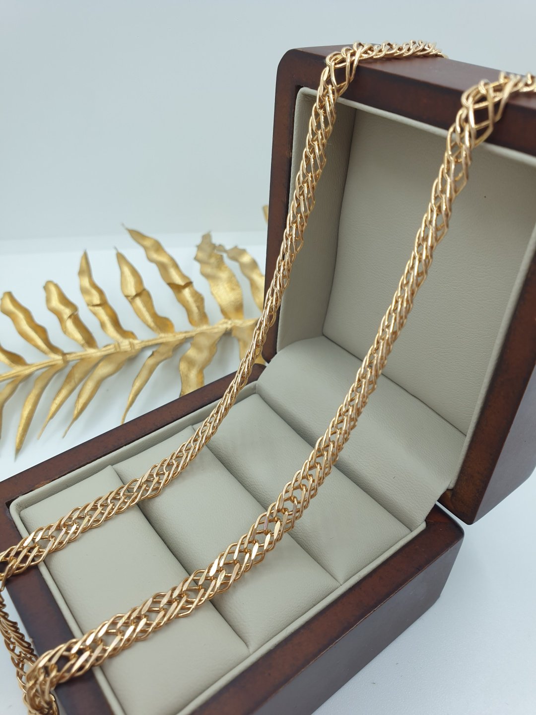Цепь Dinara Gold 516915 длина 60 см, вес 11.77 г золото, плетение тройной ромб купить,NaN