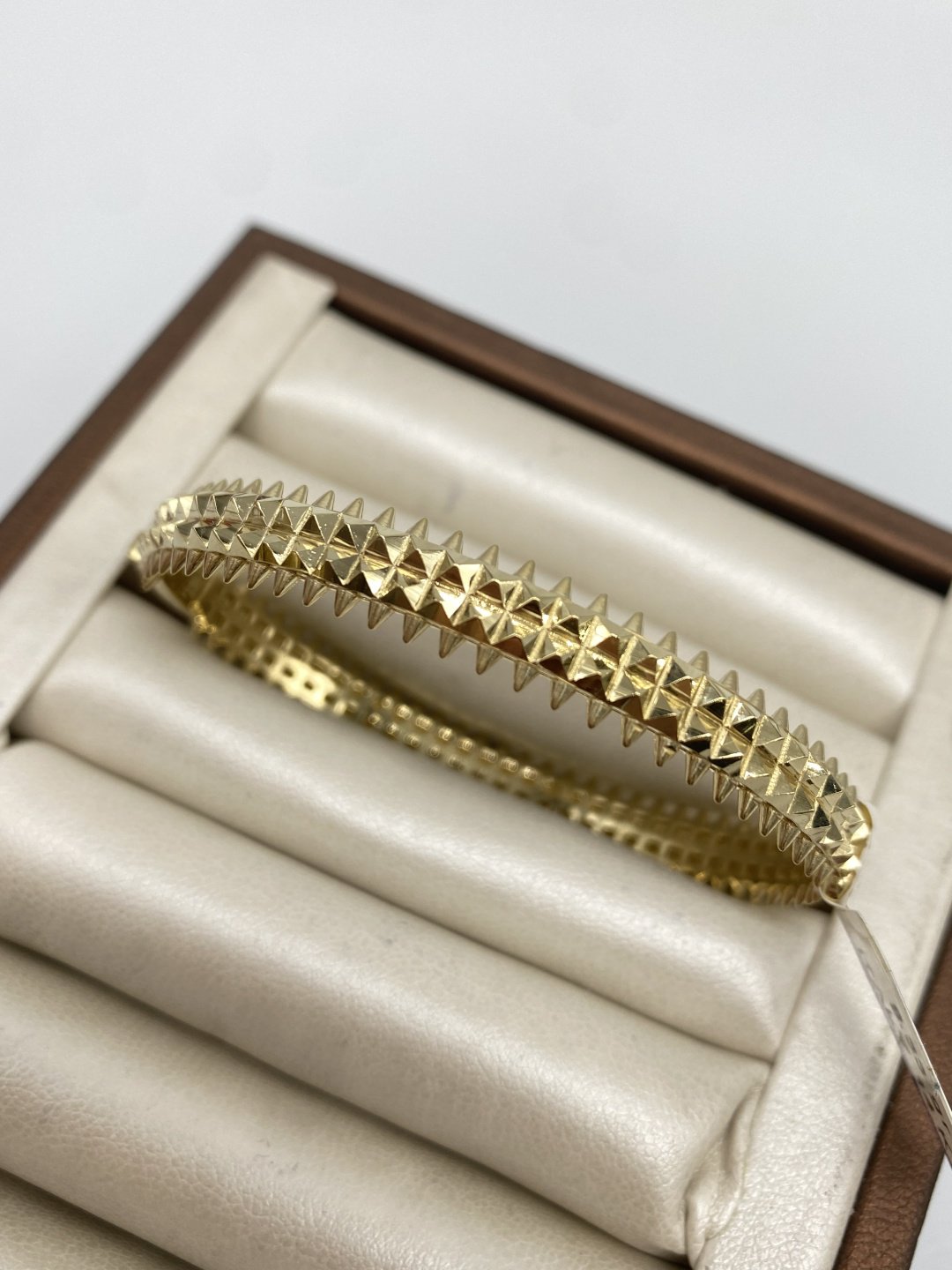 Браслет Gold Karla N-14 длина 18 см, вес 8.33 г золото, плетение отсутствует - ForteMarket Браслет Gold Karla N-14 длина 18 см, вес 8.33 г золото, плетение отсутствует купить,621200