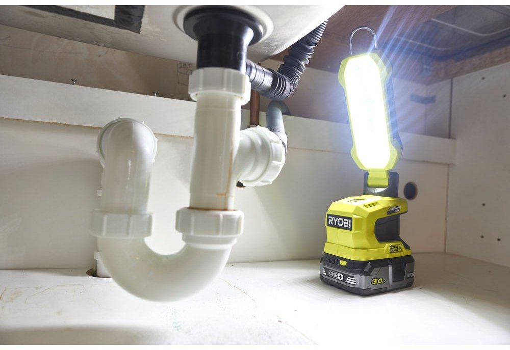 RYOBI ручной фонарь R18ALP-0 5133004424 питание от аккумулятора купить,NaN