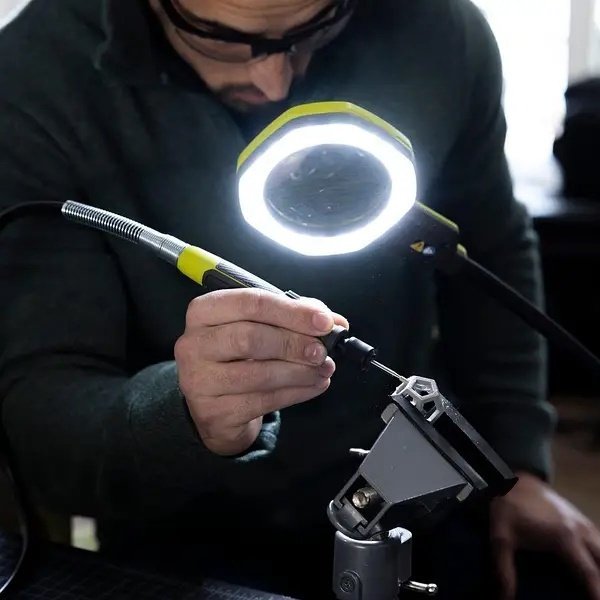 RYOBI фонарь-прожектор RML18-0 5133005669 питание от батареек купить,NaN