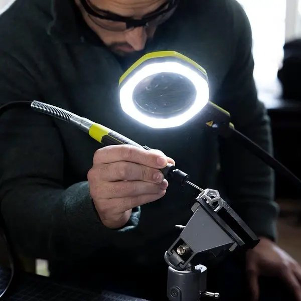 RYOBI фонарь-прожектор RML18-0 5133005669 питание от батареек купить,NaN