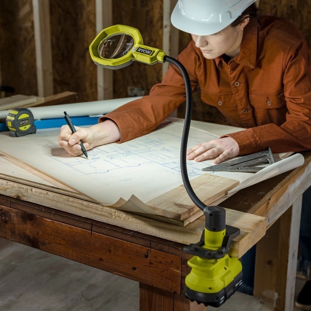 RYOBI фонарь-прожектор RML18-0 5133005669 питание от батареек купить,NaN