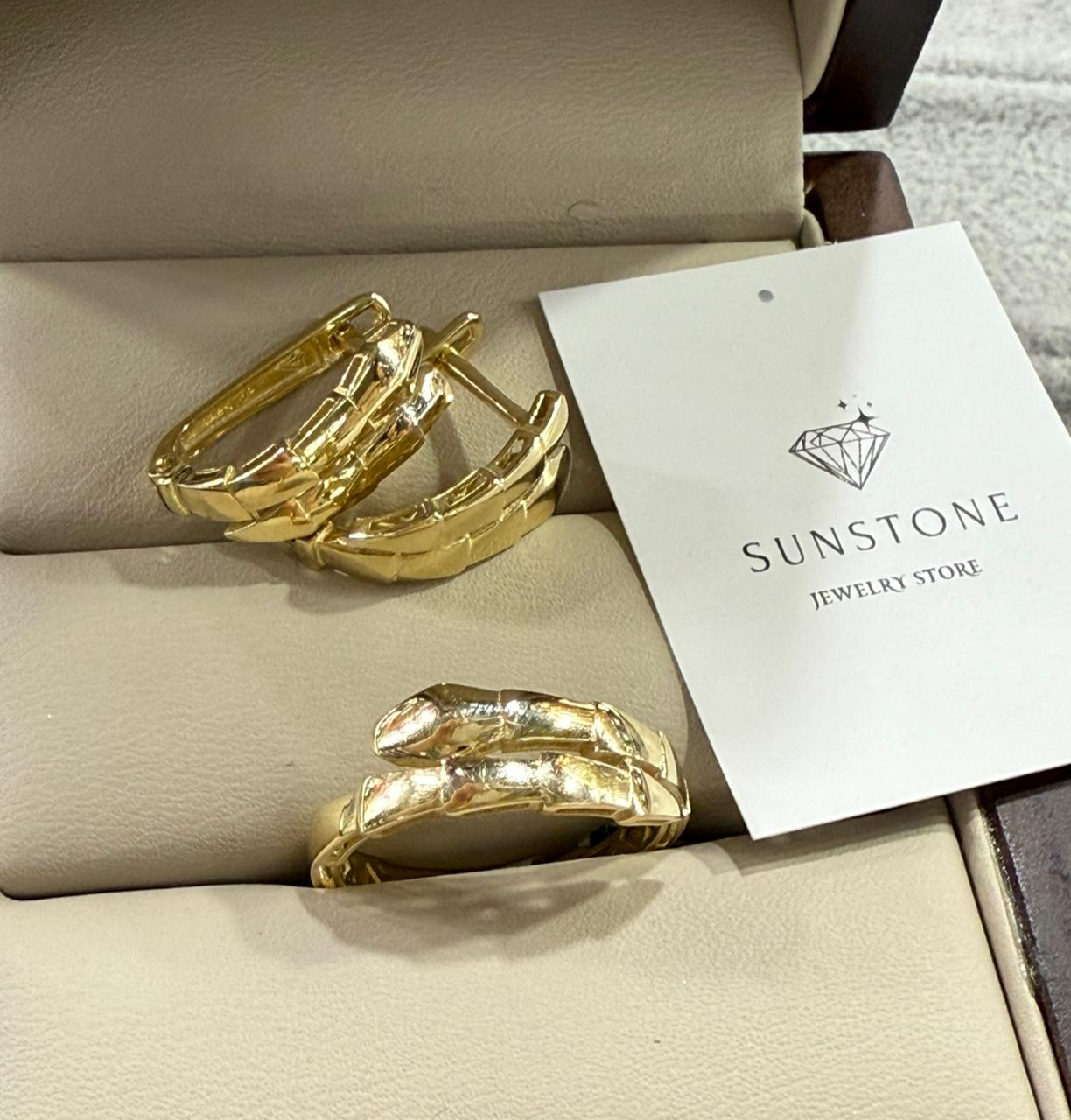 Комплект Sunstone S640 золото 4.30гр 18р
