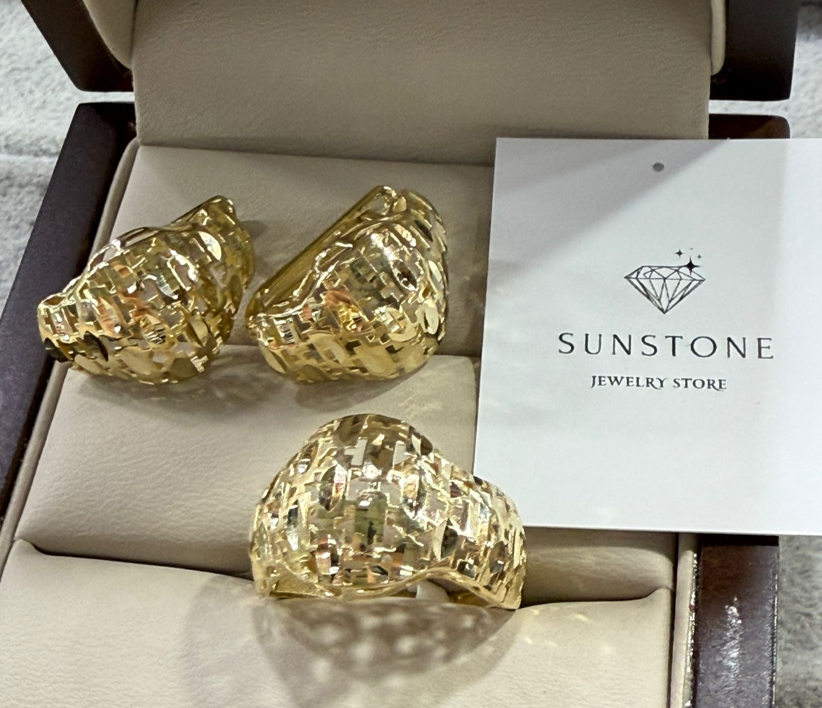 Комплект Sunstone S642 золото 5.10гр 18р купить,340000